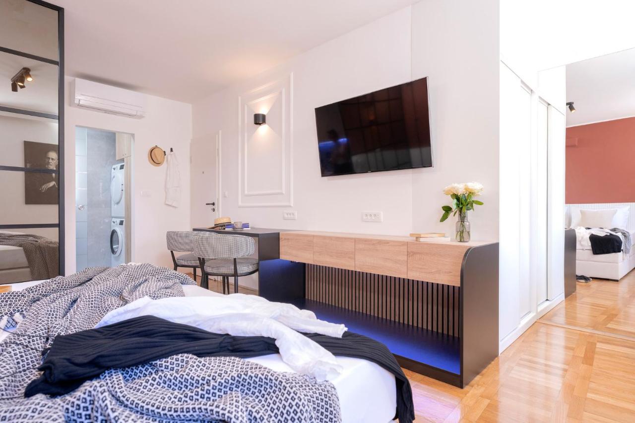 Fingerprint Apartment