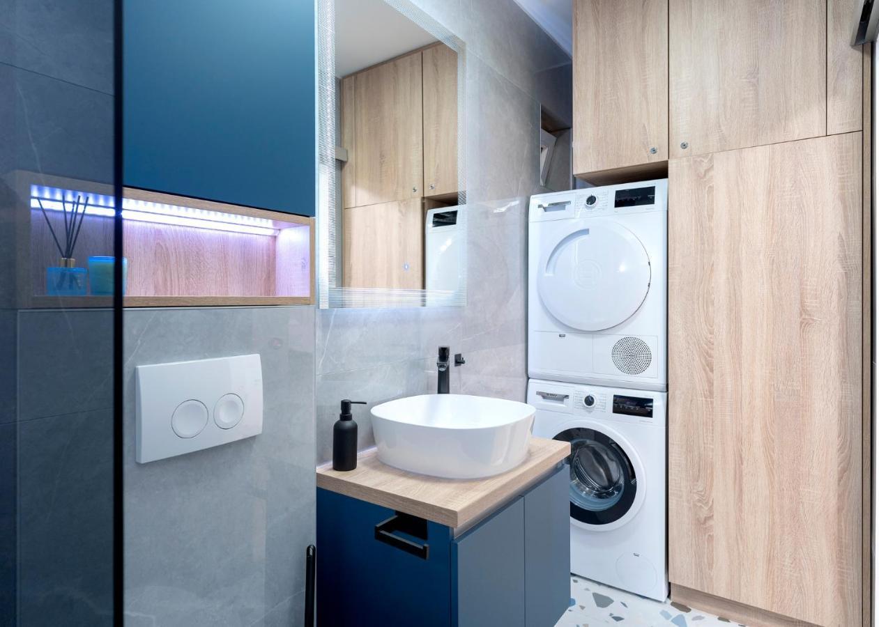 Apartment Fingerprint *